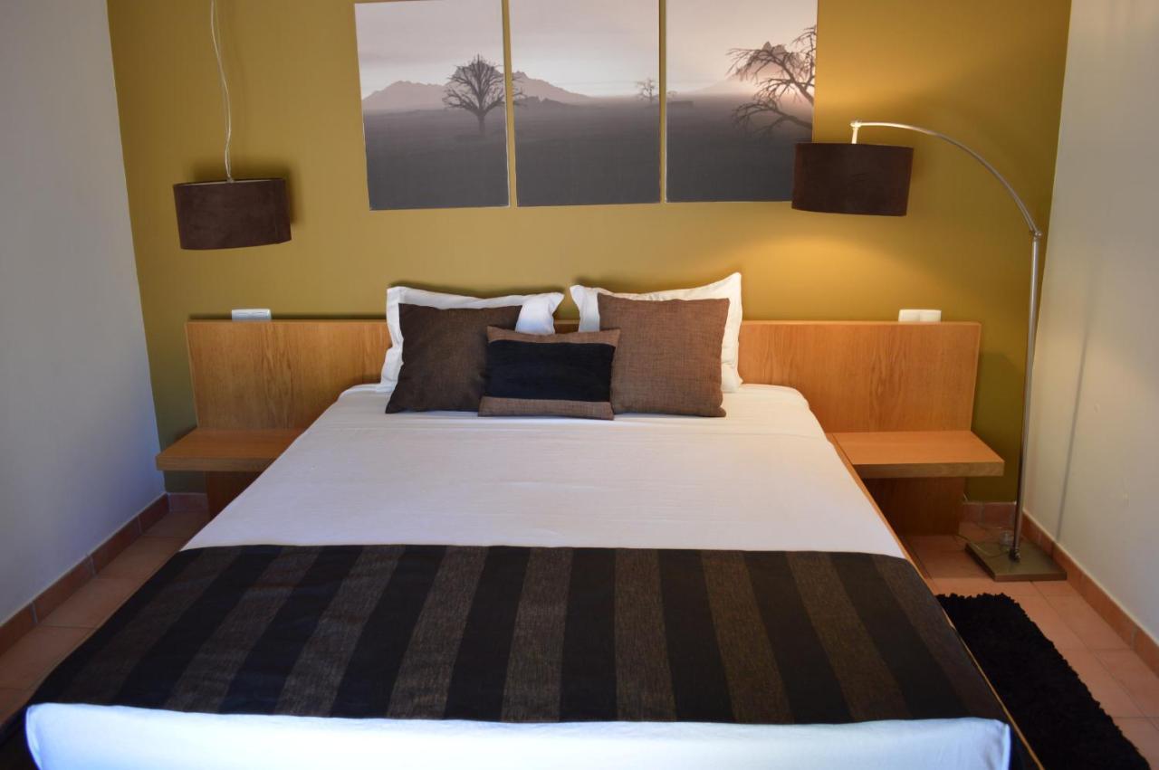 Bed and Breakfast Quinta Da Mesquita Pêra Esterno foto