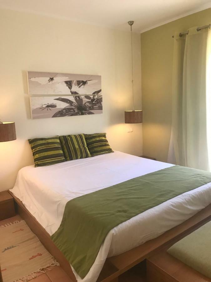 Bed and Breakfast Quinta Da Mesquita Pêra Esterno foto